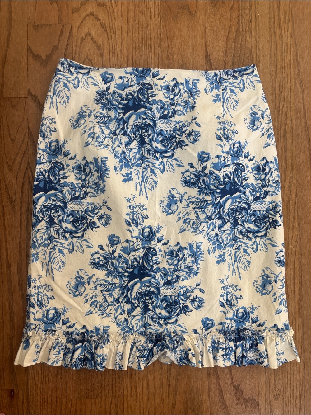 Ticci Tonetto Blue Floral Pencil Skirt with Ruffle Hem